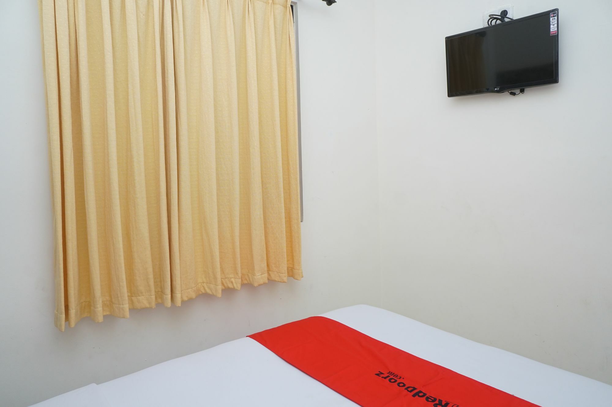 Reddoorz Plus @ Ciumbuleuit Area Bandung Dış mekan fotoğraf